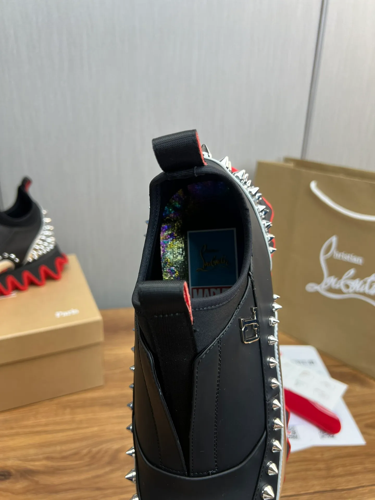 Men's shoes 💰680💰 CL popular red-soled boots 🆑1:1 original mold, Christian* Louboutin, imported cowhide stitching on the upper & water-dyed cowhide lining, original outsole ⬆️ Wear-resistant and non-slip, full set of counter packaging 🎁38-45 (38.45 for customization, non-refundable)
